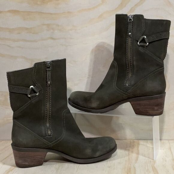Teva Dark Hunter Green 2” Heeled Boots Women 10 Suede Shoe Nubuck Bootie - Picture 1 of 10